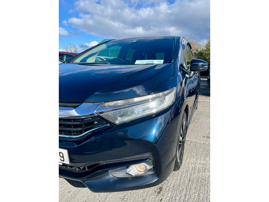 2016 Honda Shuttle - image 5