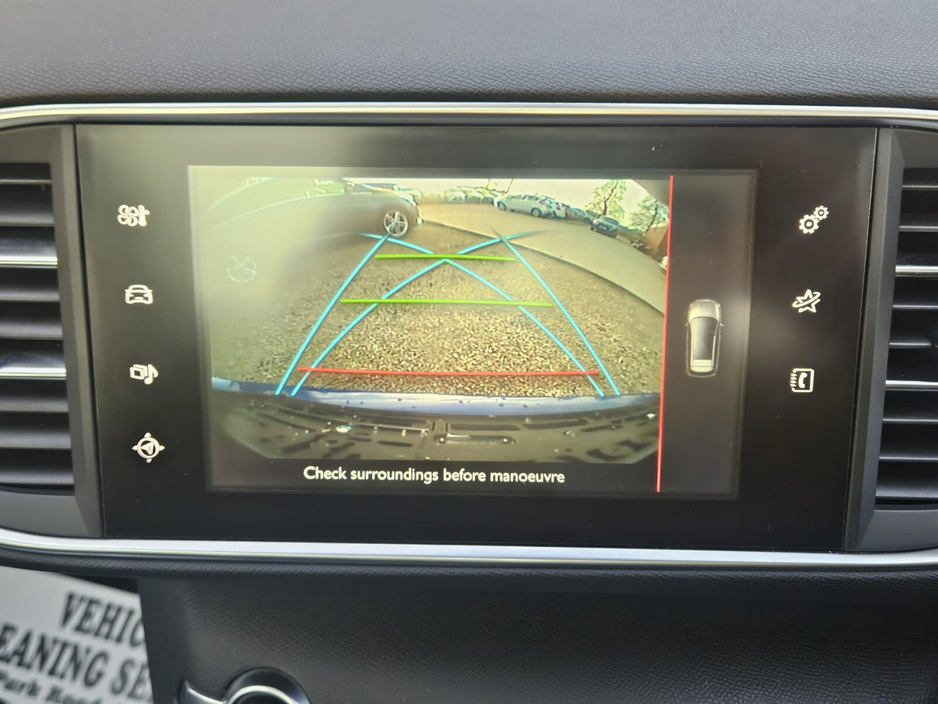 2016 Peugeot 308 - image 30