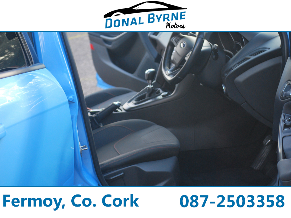 2018 Ford Focus - image 11