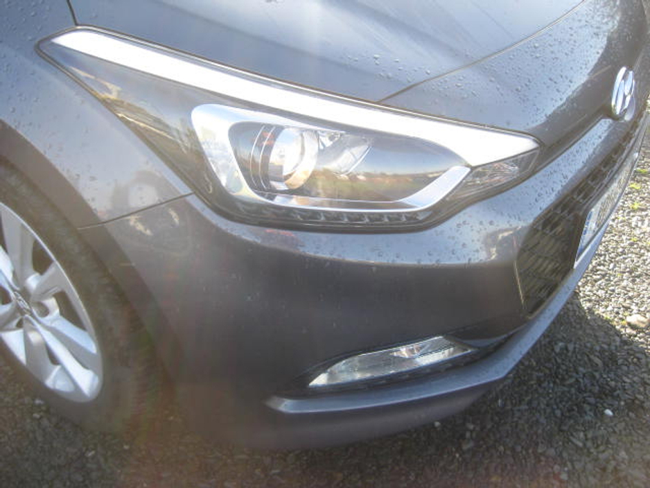 2018 Hyundai i20 - image 4