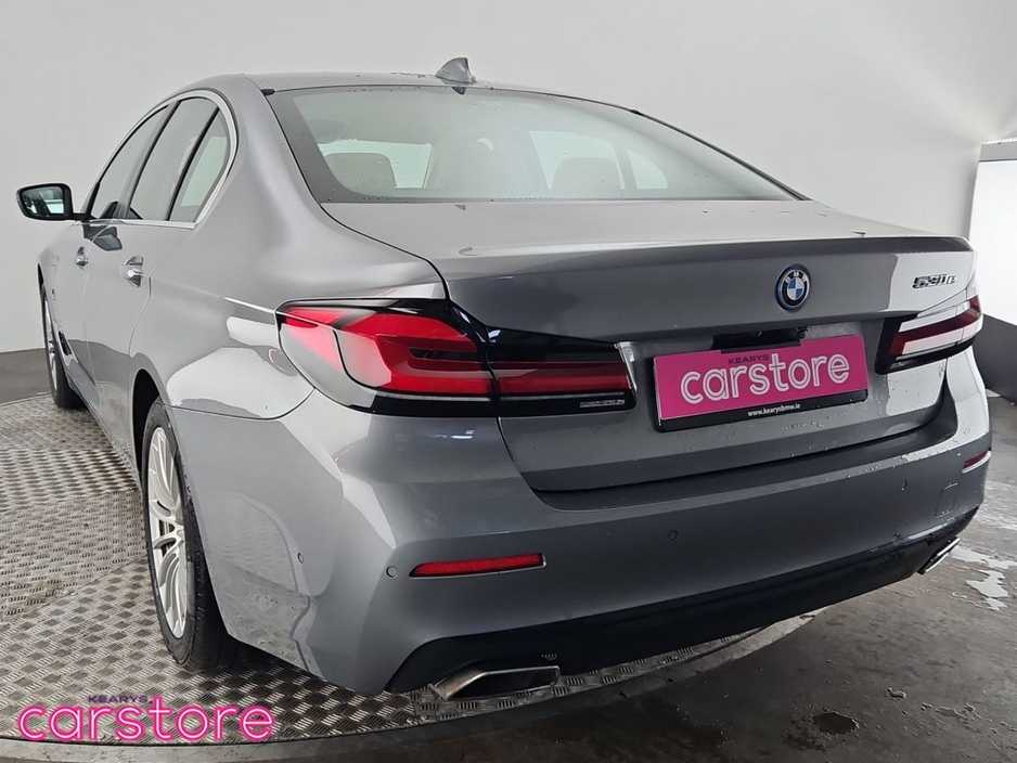 2023 BMW 5 Series - image 15