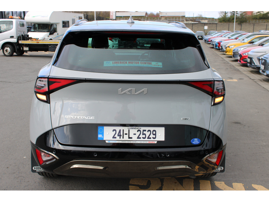 2024 Kia Sportage - image 4