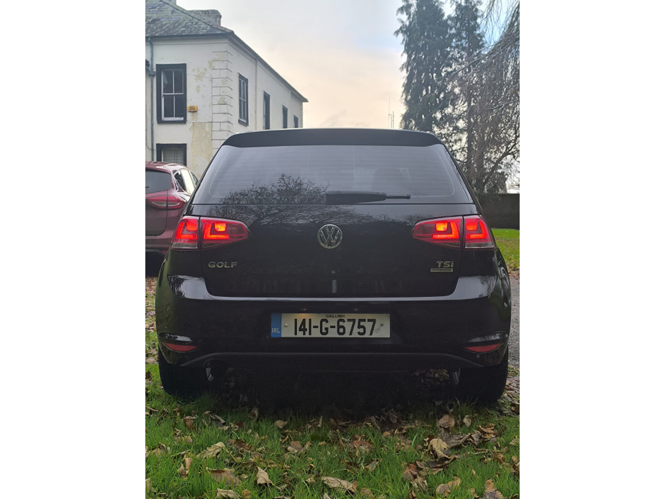 2014 Volkswagen Golf - image 12