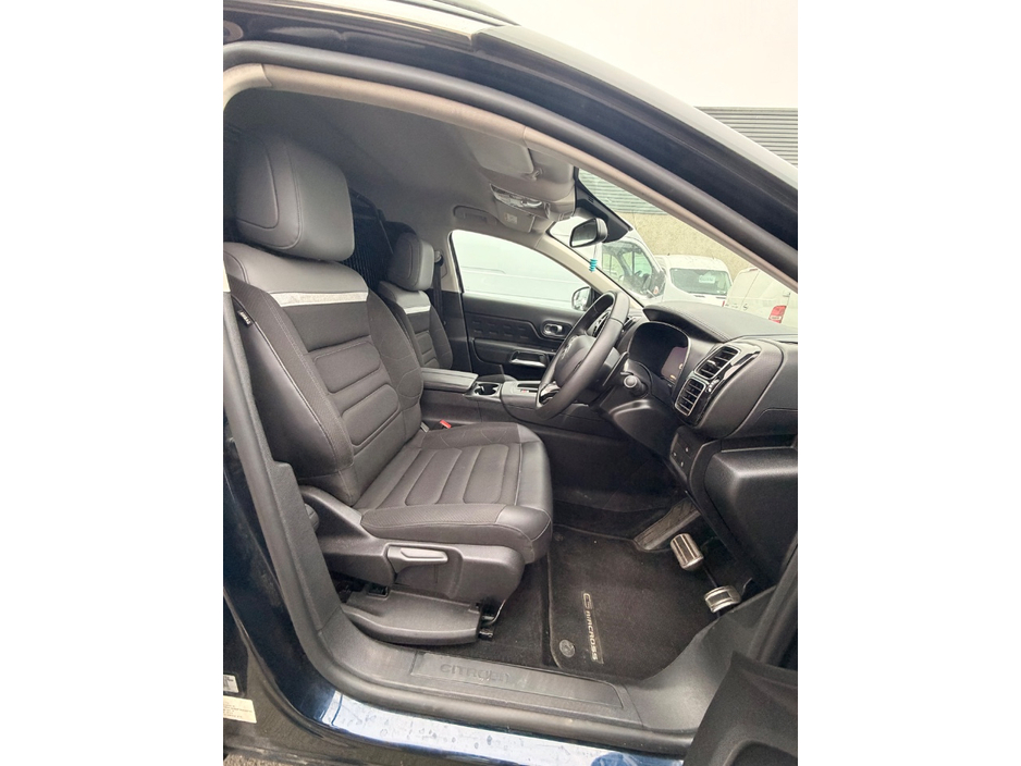 2023 Citroen C5 Aircross - image 4