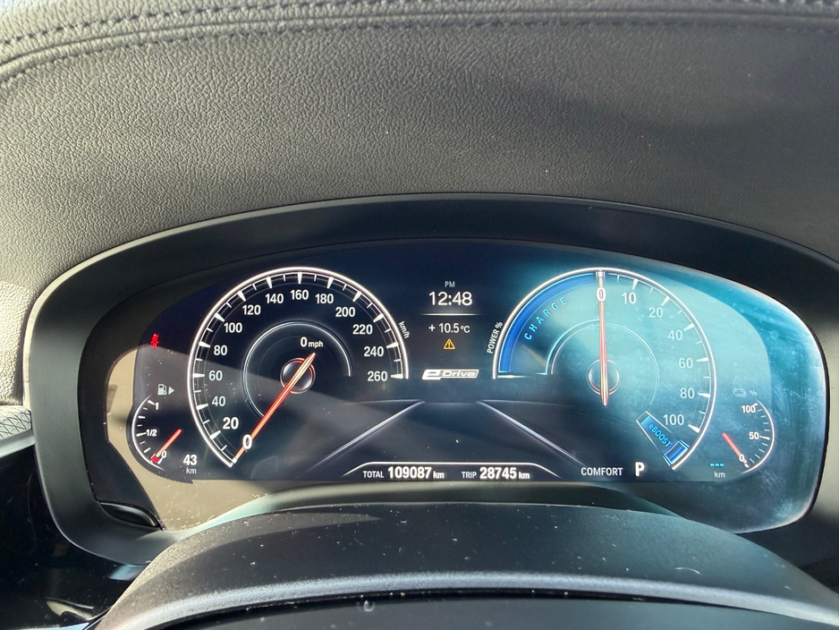 2018 BMW 5 Series - image 21