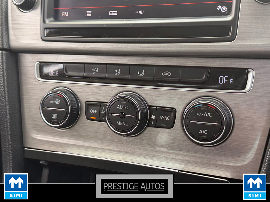 2015 Volkswagen Golf - image 21