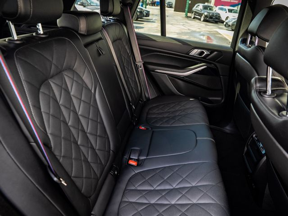 2023 BMW X5 - image 10