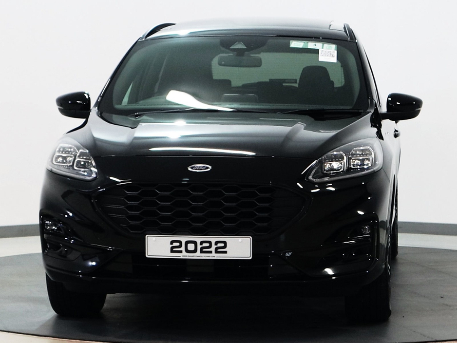 2022 Ford Kuga - image 8