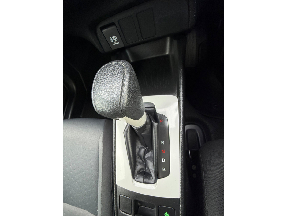 2020 Honda Fit - image 12