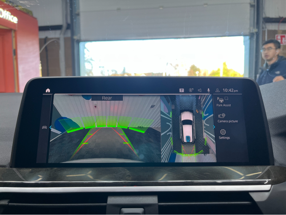 2021 BMW X3 2021 BMW X3 XDRIVE 30E M-SPORT EDITION JOY 2.0 AUTOMATIC / CRUISE CONTROL / 360° PARKING CAMERA / ELECTRIC MEMORY & HEATED SEATS / APPLE CARPLAY / PADDLE SHIFTERS / HEATED REAR SEATS