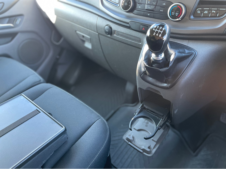 2022 Ford Transit Custom - image 22