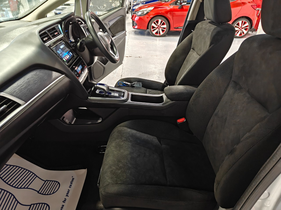 2017 Honda Shuttle - image 14