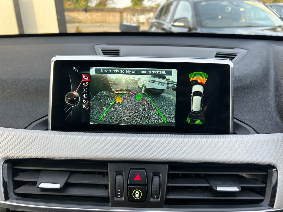 2016 BMW X1 - image 13