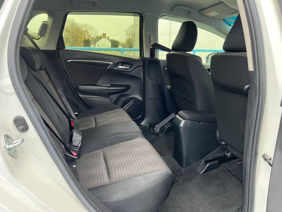 2019 Honda Fit - image 8