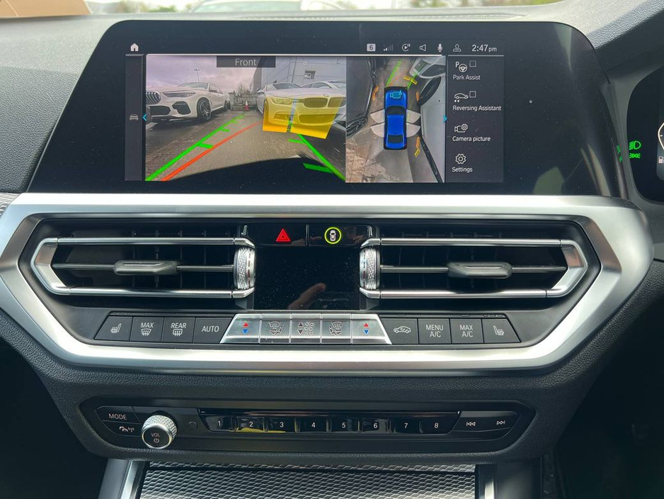 2020 BMW 3 Series - image 7