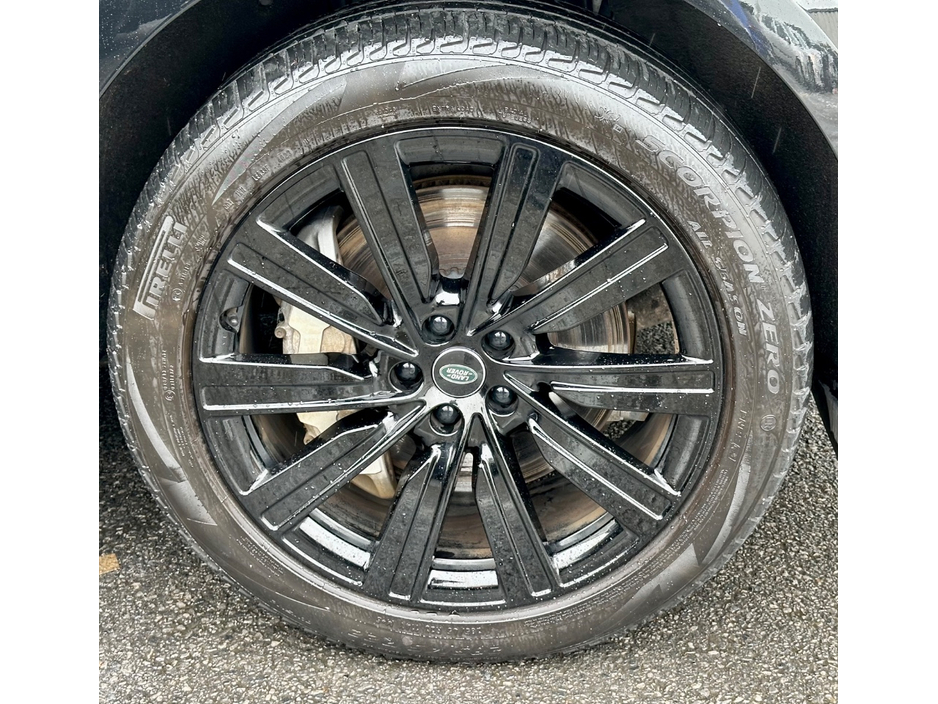 2023 Land Rover Range Rover - image 24