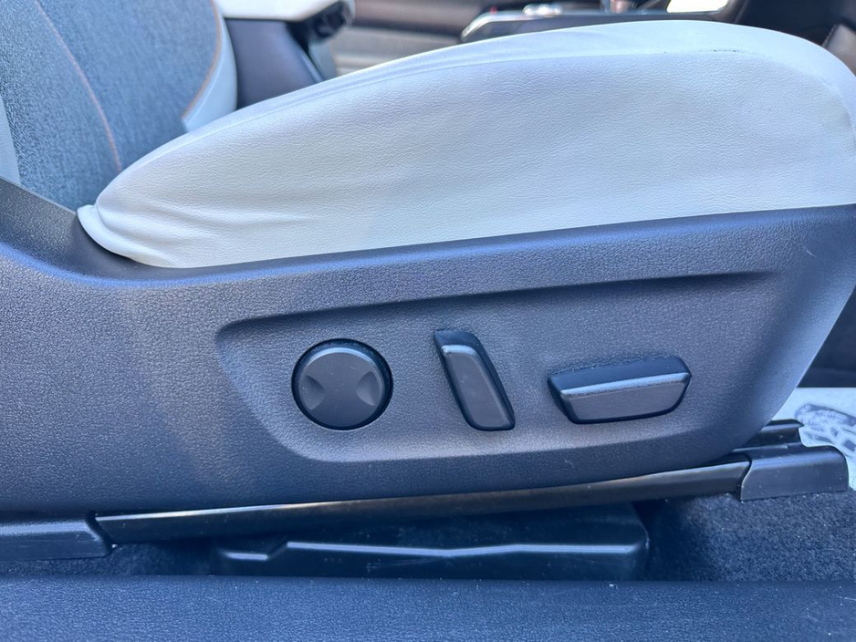 2021 Mazda MX-30 - image 23