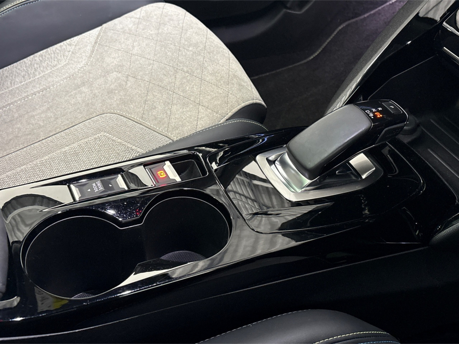 2020 Peugeot 2008 GT 136BHP**PANORAMIC SUNROOF**KEYLESS START**DIGITAL DASH**MULTIFUNCTIONAL STEERING WHEEL**AMBIENT LIGHTING**REVERSE CAMERA**HALF LEATHER INTERIOR**DRIVE MODES**BLUETOOTH** €15,995