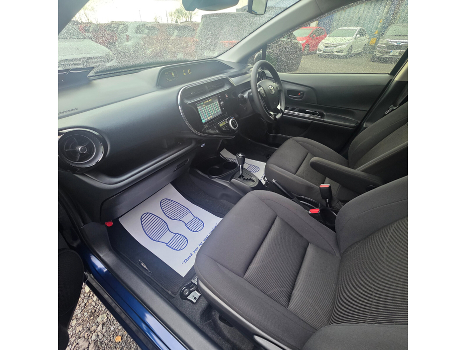 2018 Toyota Aqua - image 20