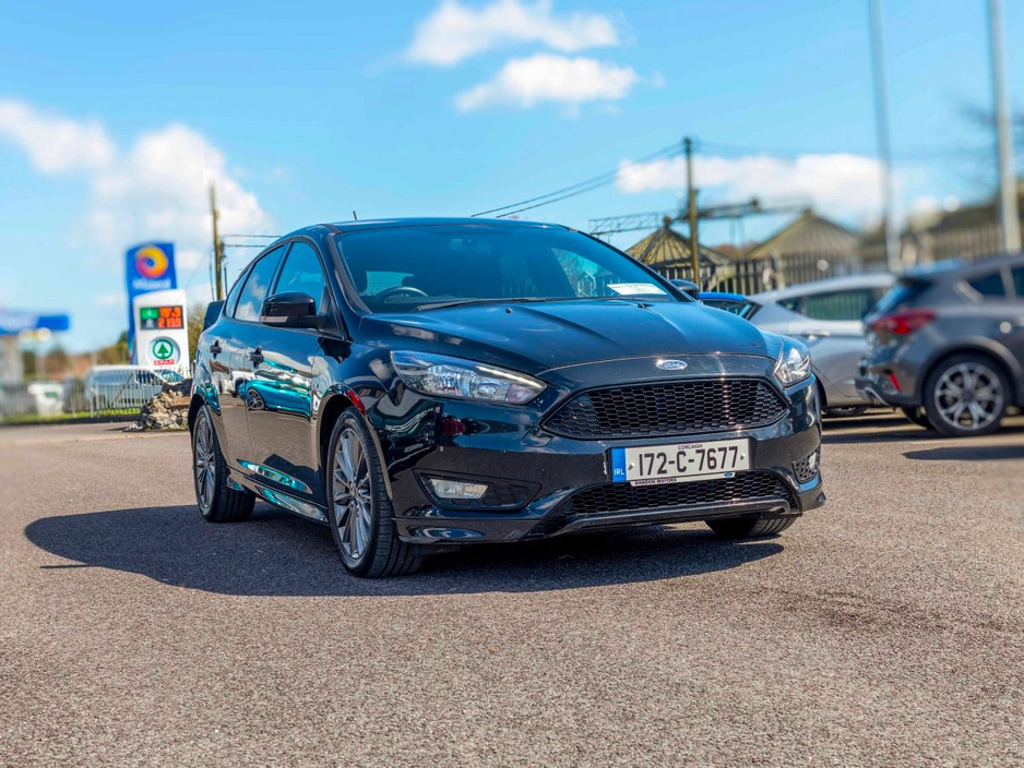 2017 Ford Focus - image 22