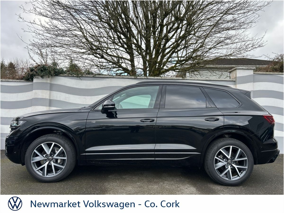 2026 Volkswagen Touareg - image 25