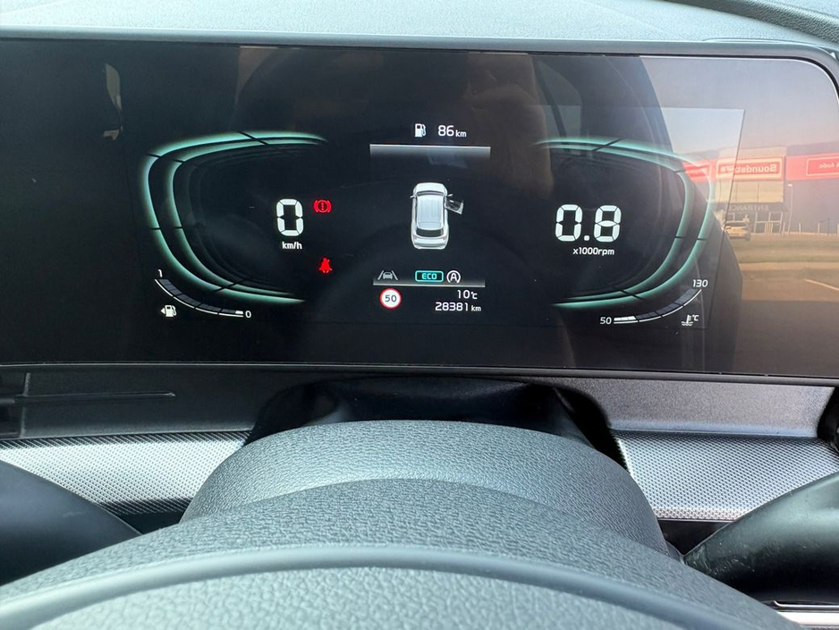 2023 Kia Sportage - image 9