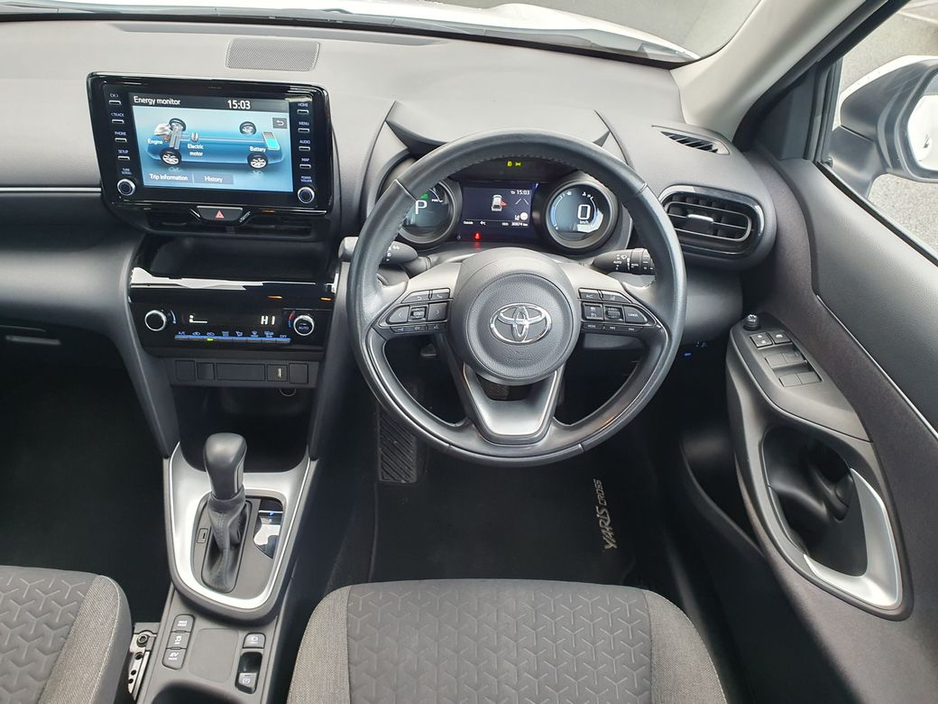 2023 Toyota Yaris Cross 1.5 HYBRID CR CROSS LUNA