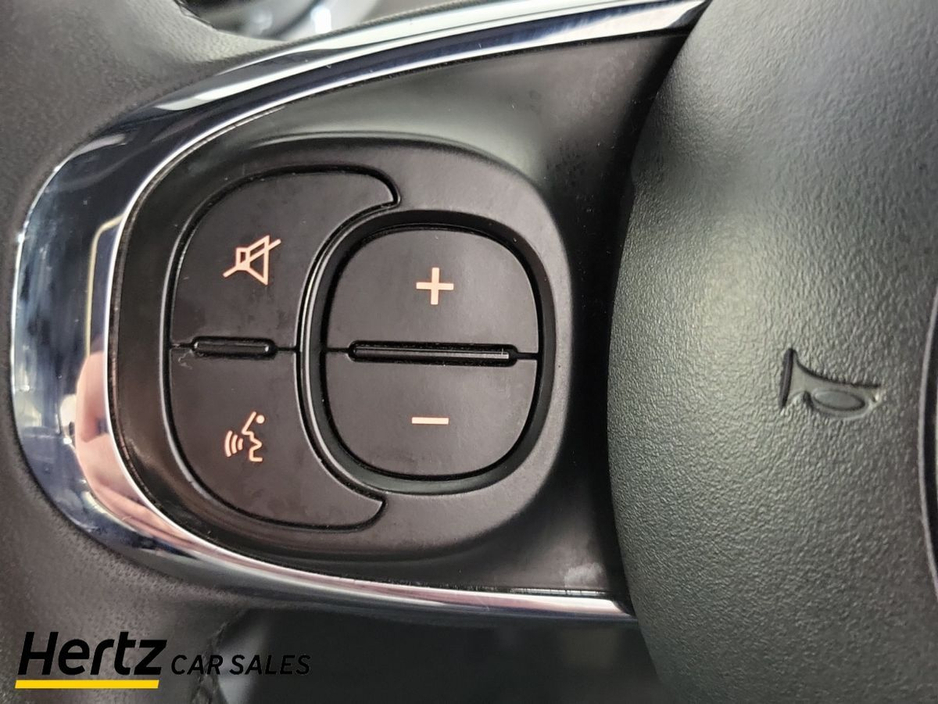 2023 Fiat 500 - image 23