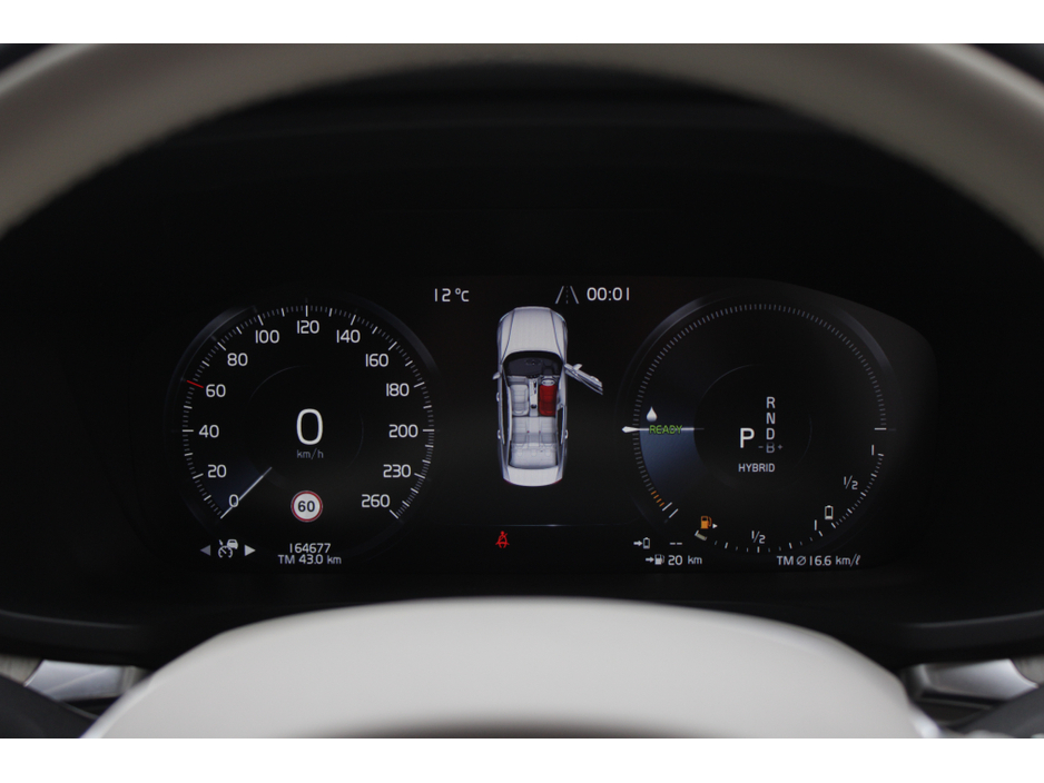 2020 Volvo S60 - image 11