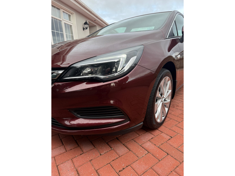 2018 Opel Astra - image 24