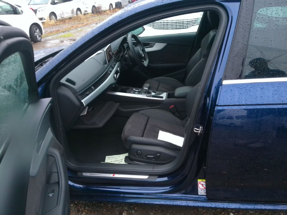 2019 Audi A4 - image 9