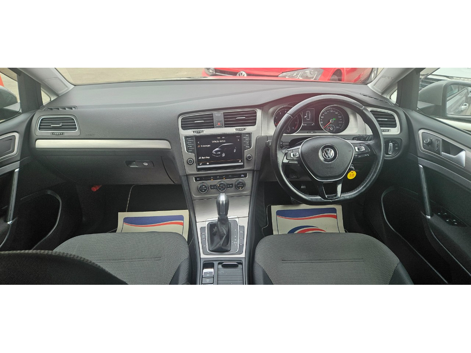 2016 Volkswagen Golf - image 24