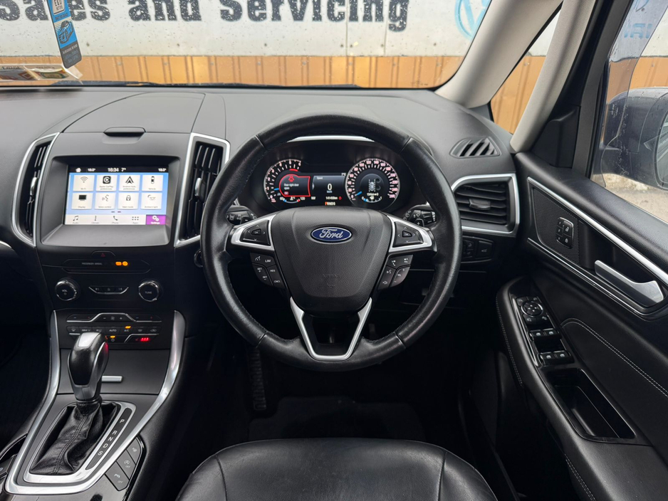 2017 Ford Galaxy - image 24