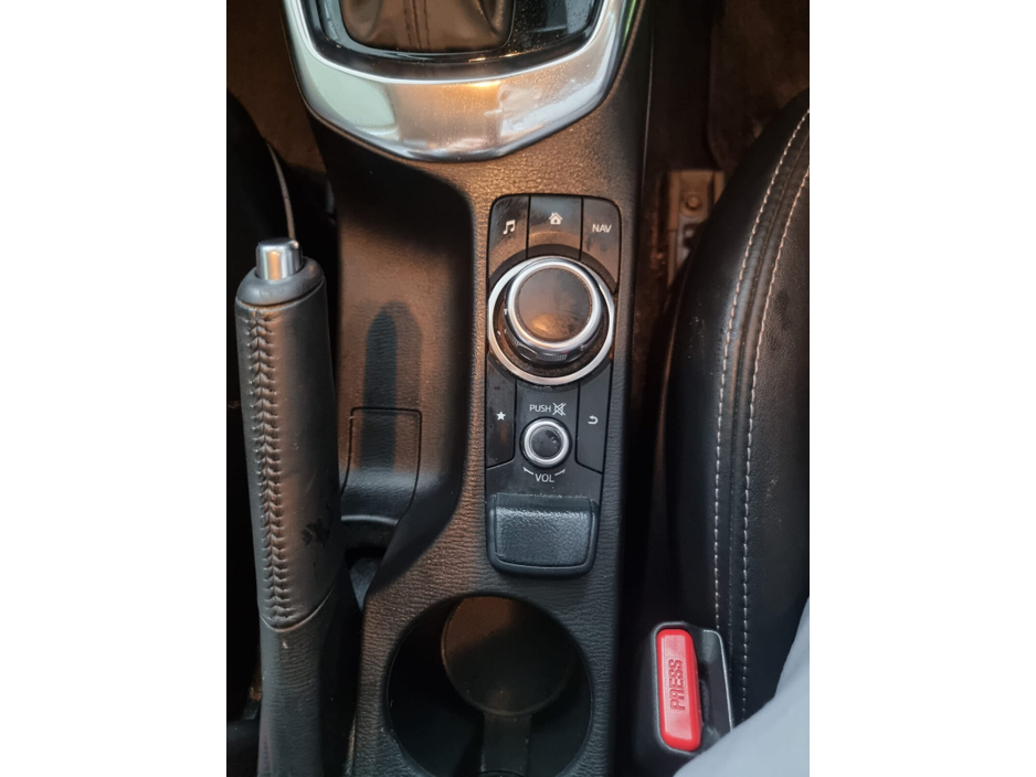 2016 Mazda Demio - image 15