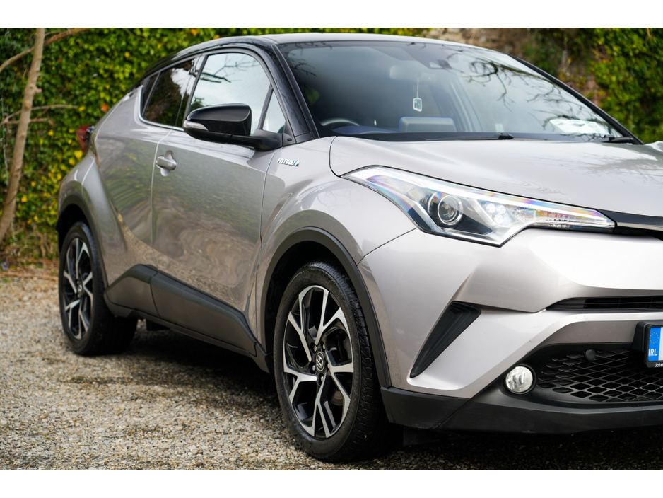 2017 Toyota C-HR - image 18