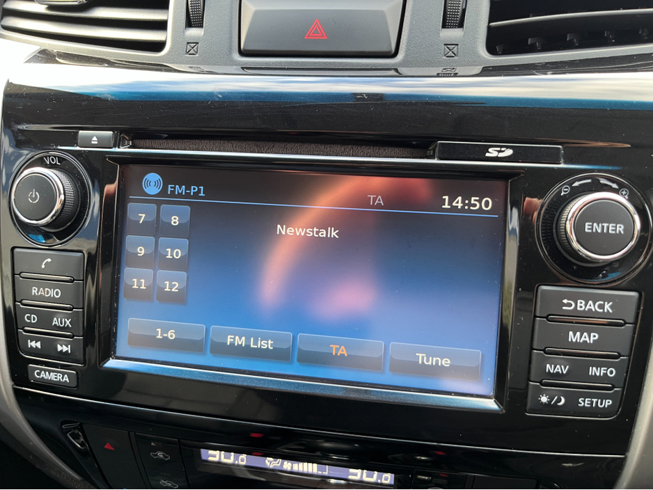 2018 Nissan Navara 2.3 DCI TEKNA D/C MANUAL //NO VAT//HIGH SPEC//FULL LEATHER HEATED SEATS//KEYLESS ENTRY//360 PARKING CAMERAS//SAT NAV// €21,950