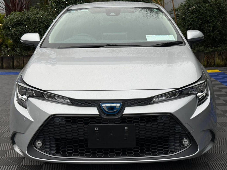 2020 Toyota Corolla 1.8 HYBRID // HEATED SEATS // REVERSE CAMERA // ADAPTIVE CRUISE CONTROL €19,900