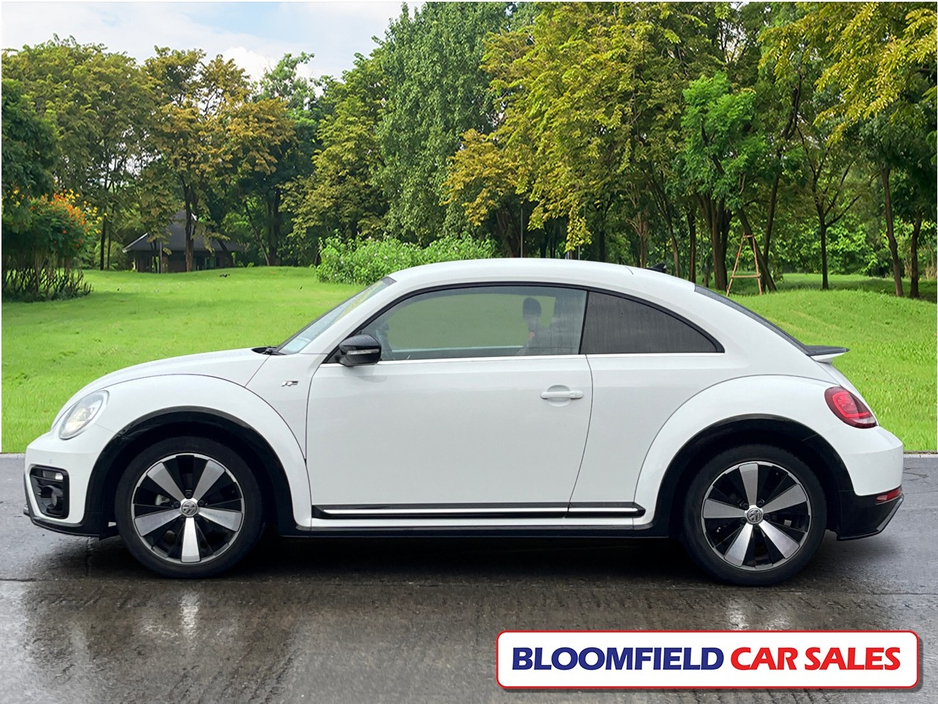 2019 Volkswagen Beetle - image 4