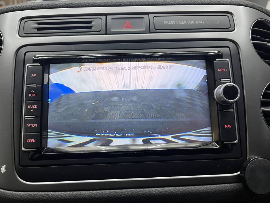 2016 Volkswagen Tiguan €16950 2016 VOLKSWAGEN TIGUAN LOUNGE EDITION 1.4 AUTOMATIC / REVERSE CAMERA / CRUISE CONTROL AND MORE €16,950