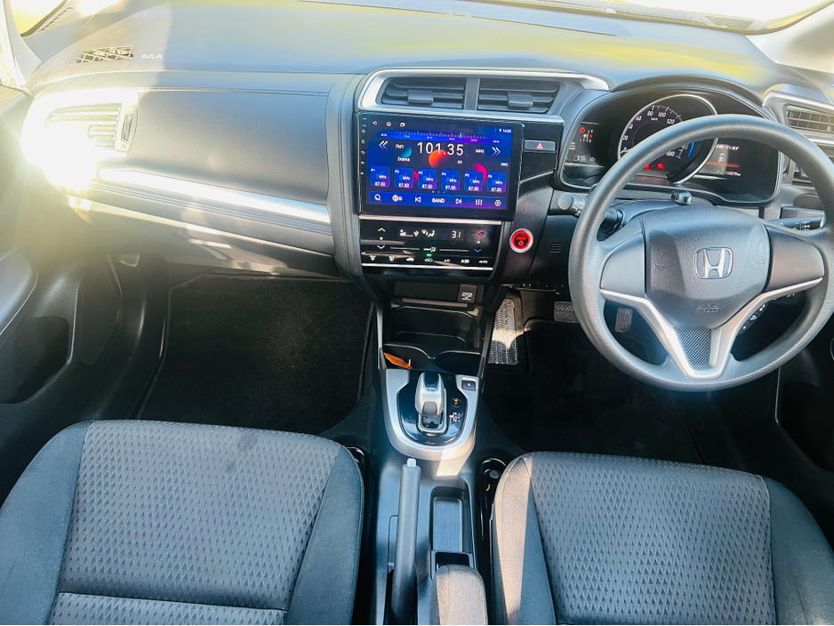 2019 Honda Fit ALLOYS // REVERSE CAM // BLUETOOTH €14,900