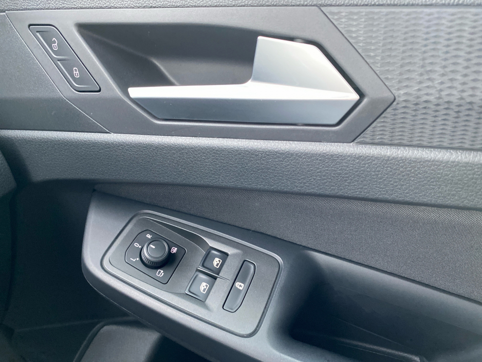 2022 Ford Tourneo Connect - image 19