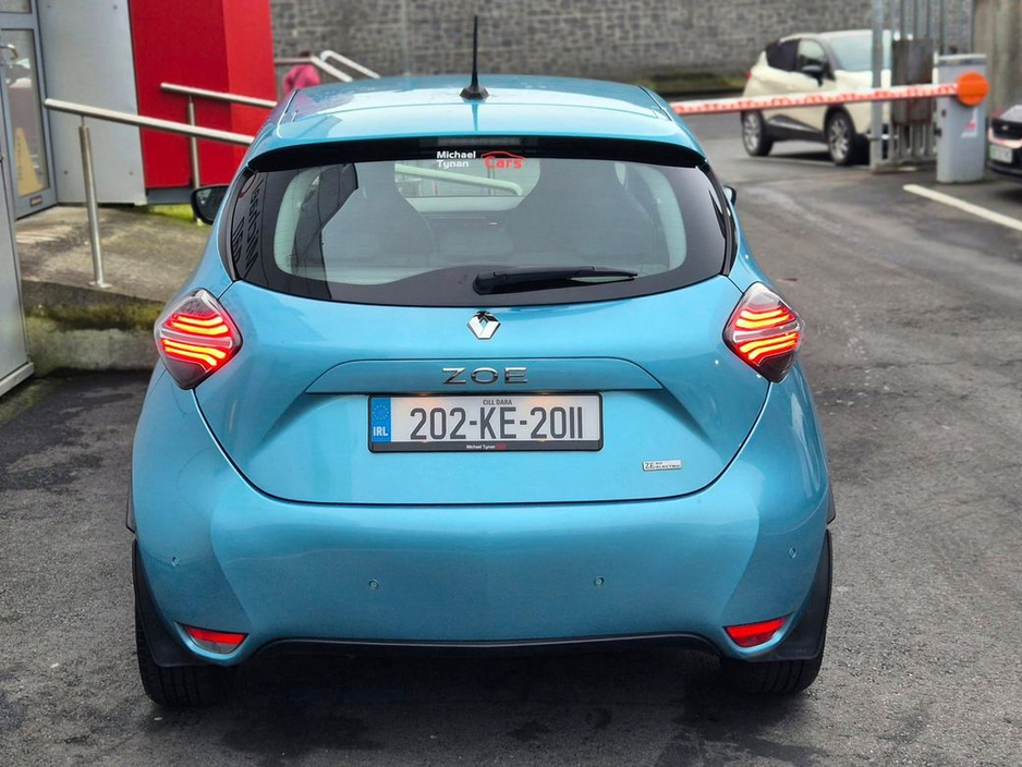 2020 Renault Zoe - image 11