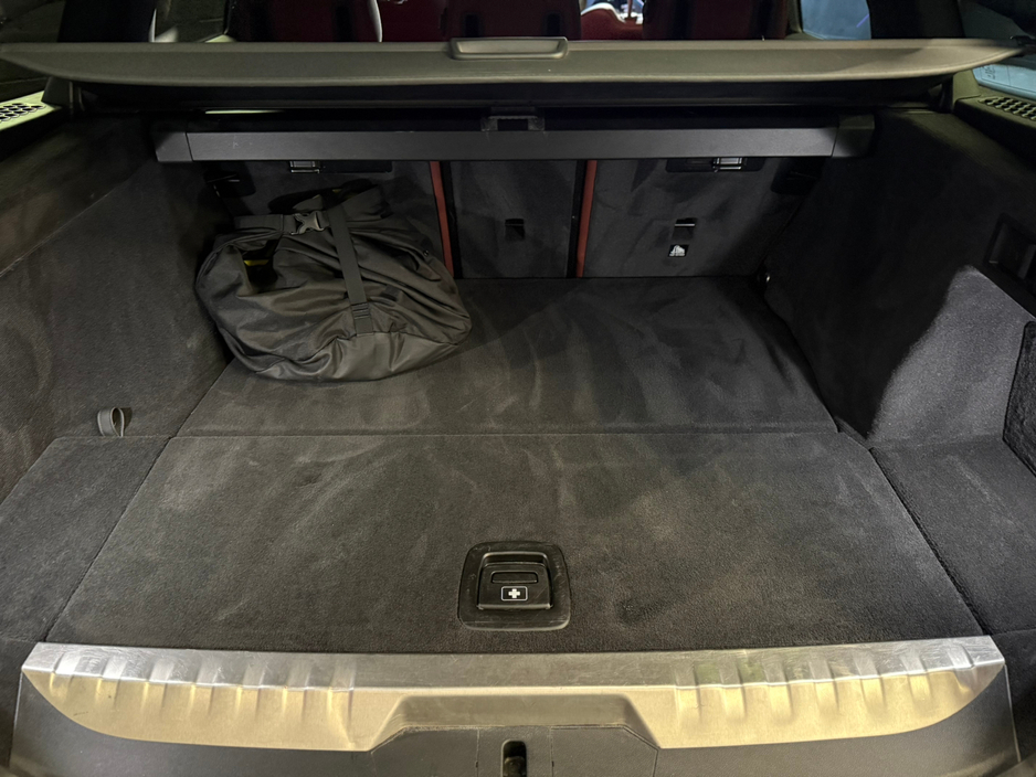 2021 BMW 3 Series - image 29