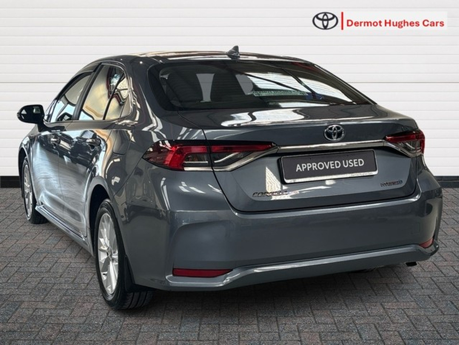 2022 Toyota Corolla - image 2