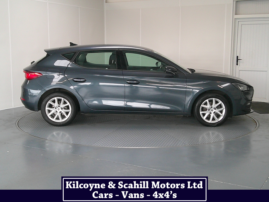 2022 SEAT Leon - image 9