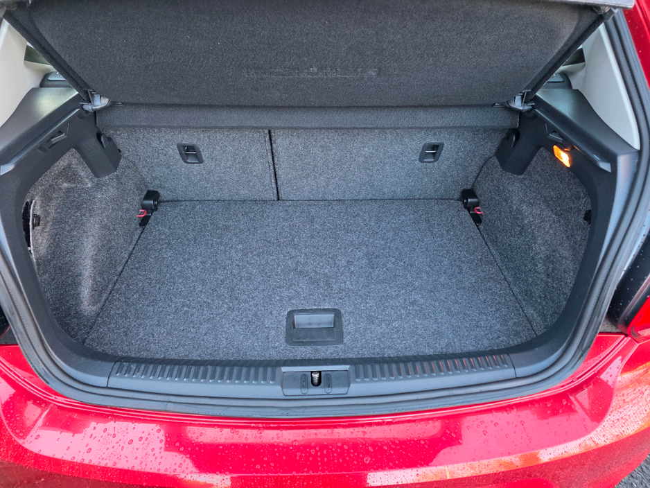 2015 Volkswagen Polo Auto €10,950