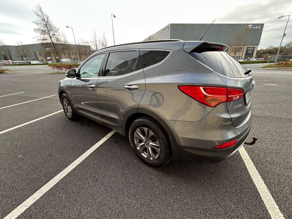 2015 Hyundai Santa Fe - image 5