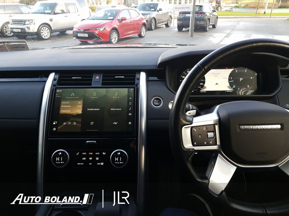 2021 Land Rover Discovery 3.0D 300PS SE COMM - 21" Black Alloys, Electric Deployable Towbar, Heated Seats, Air Suspension