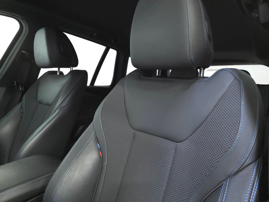 2018 BMW X3 - image 19