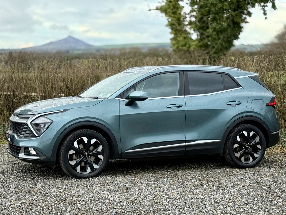 2022 Kia Sportage - image 10